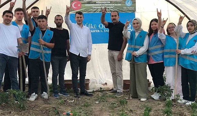 Kütahya'da gençlere tarım bilinci, Permakültür projesi hayata geçirildi