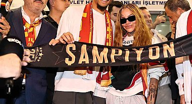 Leroy Sane, İstanbul'a geldi