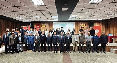 Liseli şairler ödüllerine kavuştu