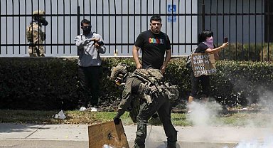Los Angeles'taki göçmen protestoları şiddetleniyor: 2 bin Ulusal Muhafız görevlendirildi