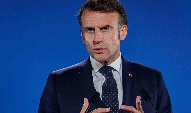 Macron'dan Pezeşkiyan'a "Fransız tutukluları serbest bırakın" telefonu