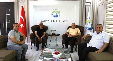 Mahalle muhtarlarından Başkan Öztürk'e teşekkür ziyareti