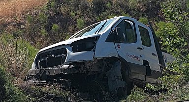 Malatya-Sivas yolunda kamyonet kontrolden çıktı: 2 yaralı