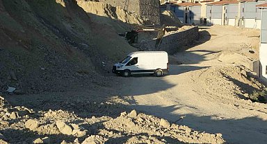 Malatya'da şantiye alanında top mermisi bulundu