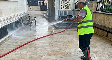 Manavgat Belediyesi'nden bayram öncesi cami temizliği