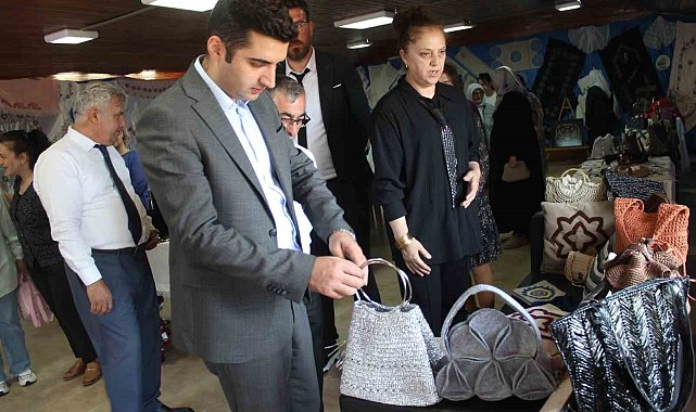 Manyas Halk Eğitim Merkezi'nden yıl sonu sergisi