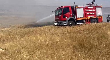 Mardin'de ekili arazide çıkan yangın söndürüldü