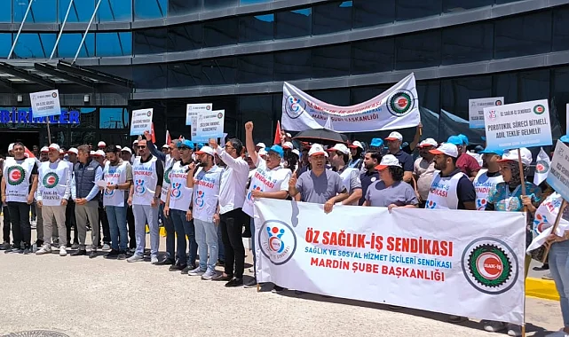 Mardin'de sağlık emekçileri kamu protokolüne tepki için alanda