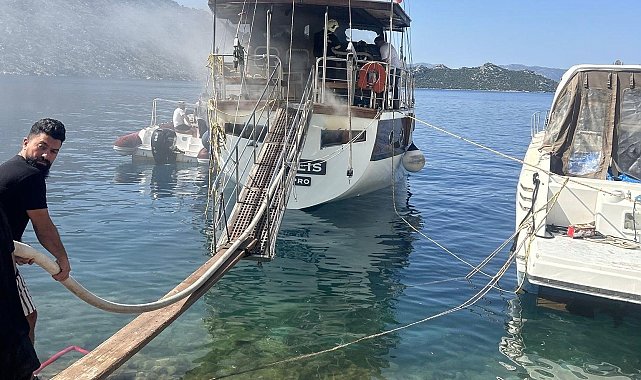 Marmaris'teki tekne yangını söndürüldü