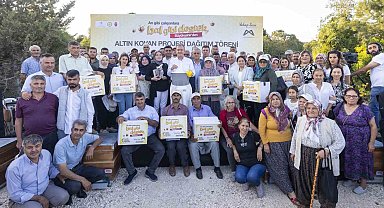 Mersin'de arı yetiştiricilerine kovan ve ekipman desteği