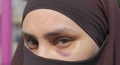 Mersin'de bir kadın, çocuklarının önünde darbedildi