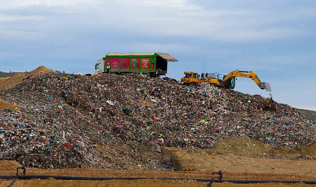 Mersin'de günlük bin 750 ton evsel atık toplanıyor