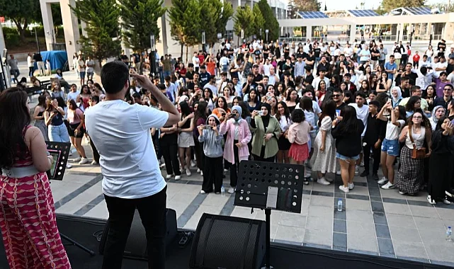 Mersin'de öğrencilere YKS öncesi moral etkinliği