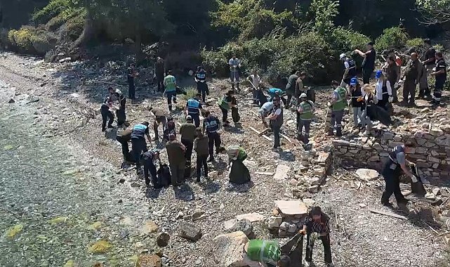 Milli Park'ta ziyarete kapalı koylar temizlendi