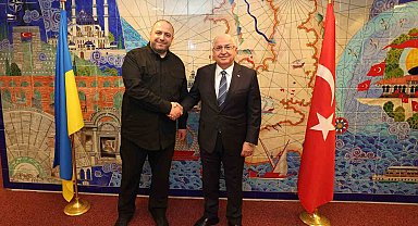 Milli Savunma Bakanı Güler, Ukrayna Savunma Bakanı Umerov ile görüştü