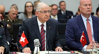 Milli Savunma Bakanı Güler Ukrayna Temas Grubu Toplantısı'na katıldı