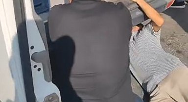 Minibüste yavru kedi kurtarma seferberliği