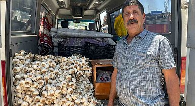 Minibüsüyle üç il gezip, ailesine bakıyor