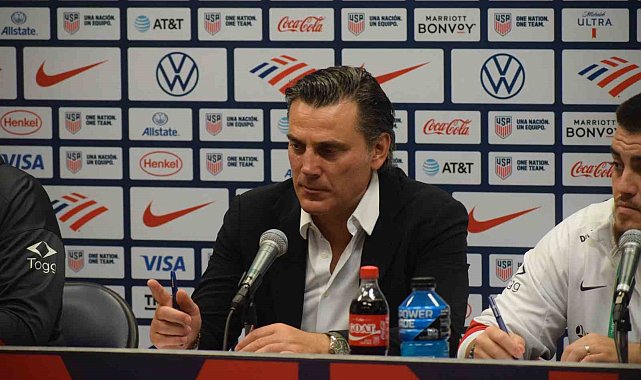 Montella: "Bu galibiyeti Türk halkına armağan ediyoruz"