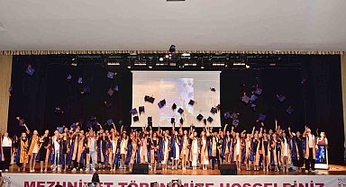 MSKÜ'de öğrenciler meslek hayatına uğurlandı