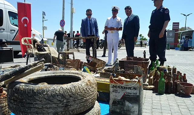 Mudanya'da Sahil Güvenlik'ten denizlere nefes aldıran temizlik