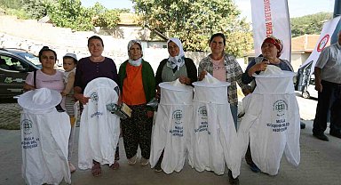 Muğla Büyükşehir'den arıcılara maske desteği