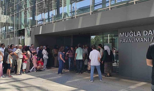 Muğla hacıları yurda döndü