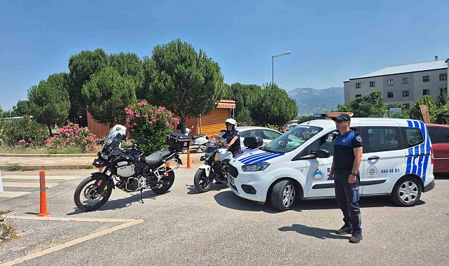 Muğla'da sınava dakikalar kala zabıta ekiplerinden adaylara destek