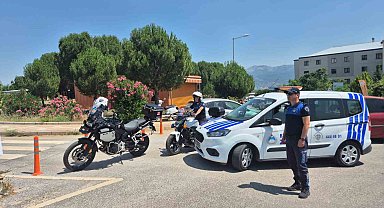 Muğla'da sınava dakikalar kala zabıta ekiplerinden adaylara destek