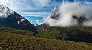 Munzurlar, turistlerin ilgi odağı