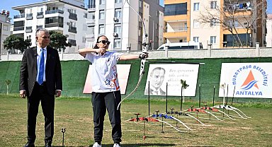 Muratpaşa'da hedef yeni Mete Gazoz'lar yetiştirmek