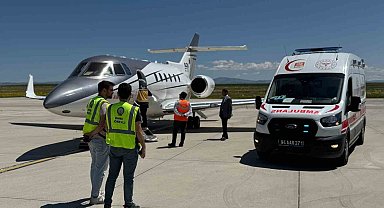 Muş ve Ağrı'dan iki yenidoğan için hava ambulans seferberliği