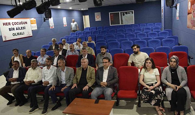 Muş'ta muhtarlara "Koruyucu Aile Olmak" eğitimi verildi