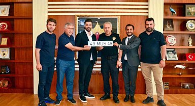 Muşspor'a özel '49 MUS 49' plakası hediye edildi