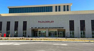 Niğde Eğitim ve Araştırma Hastanesi'nde yeni uzman doktorlar göreve başladı