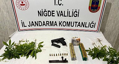 Niğde'de jandarmadan uyuşturucu ve ruhsatsız silah operasyonu