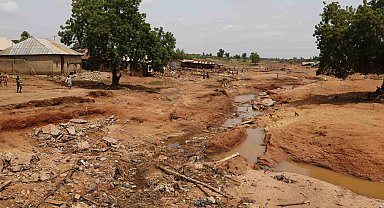 Nijerya'daki sel felaketinde can kaybı 160'a yükseldi