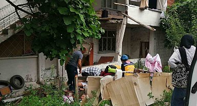 Niksar'da evin balkonu çöktü, 1 kişi yaralandı