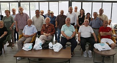 Nilüfer'de huzurevlerinde babalar günü kutlaması