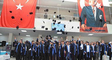 Nuran-Celal Gülşen MTAL'de mezuniyet coşkusu