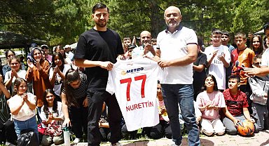 Nurettin Korkmaz öğrencilerle bir araya geldi
