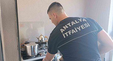 Ocakta unutulan düdüklü tencerenin dumanları itfaiyeyi alarma geçirdi