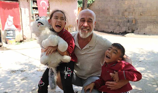 Oğlunun "Annem neden gelmiyor" sorusuna yutkunarak "Gelecek" diyor