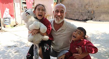 Oğlunun "Annem neden gelmiyor" sorusuna yutkunarak "Gelecek" diyor