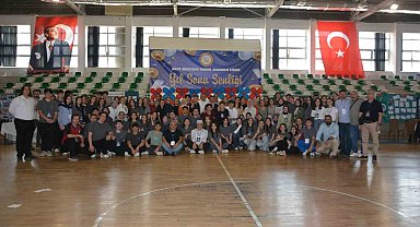 Öğrenciler, teknolojik ve bilimsel çalışmalarını sergiledi