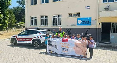 Öğrencilere trafik kuralları anlatıldı