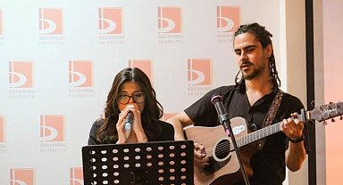 Öğrencilerin tiyatro ve müzik etkinliği renkli anlara sahne oldu