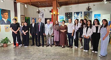 Öğrencilerin yıl sonu resim sergisi sanatseverlerle buluştu