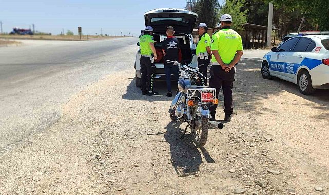 Ölüme meydan okuduğu anlarla sosyal medyada şov yapan sürücü yakayı ele verdi