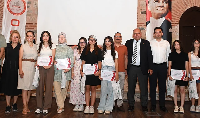 Osmangazi'de tatbikatı başarıyla tamamlayan öğrencilere sertifika